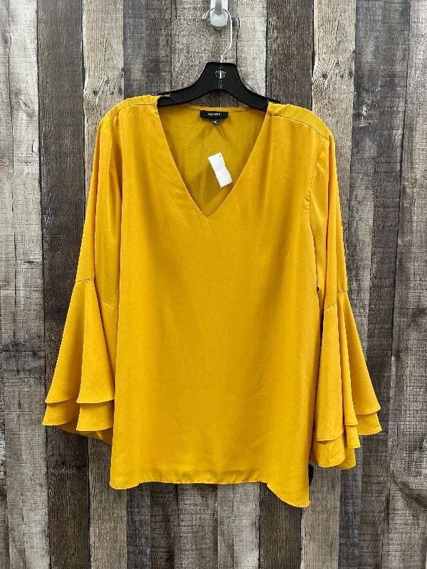 Vintage long sleeve Top Long Sleeve By Alfani In Yellow, Size: Xl