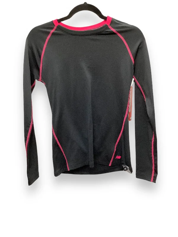 Casual top Athletic Top Long Sleeve Crewneck By New Balance In Black, Size: M