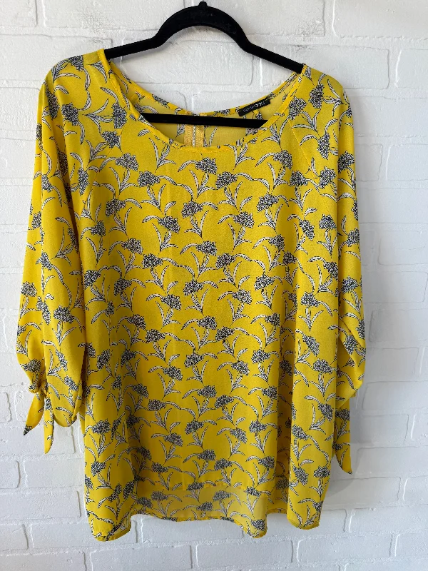 Embroidered long sleeve Top Long Sleeve By Papermoon In Yellow, Size: 2x