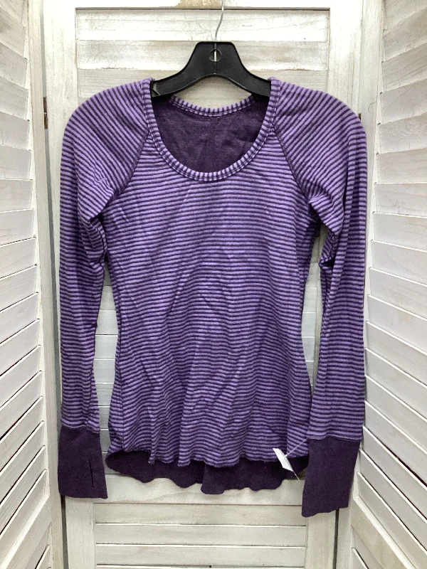 Long sleeve shirt Athletic Top Long Sleeve Crewneck By Lululemon In Striped Pattern, Size: 4