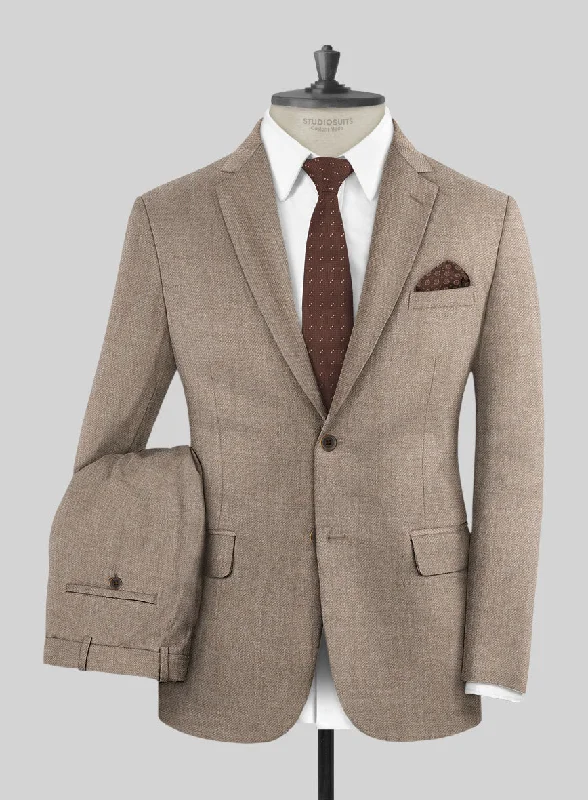 Sophisticated Hardy Minnis Light Brown Twill Wool Suit