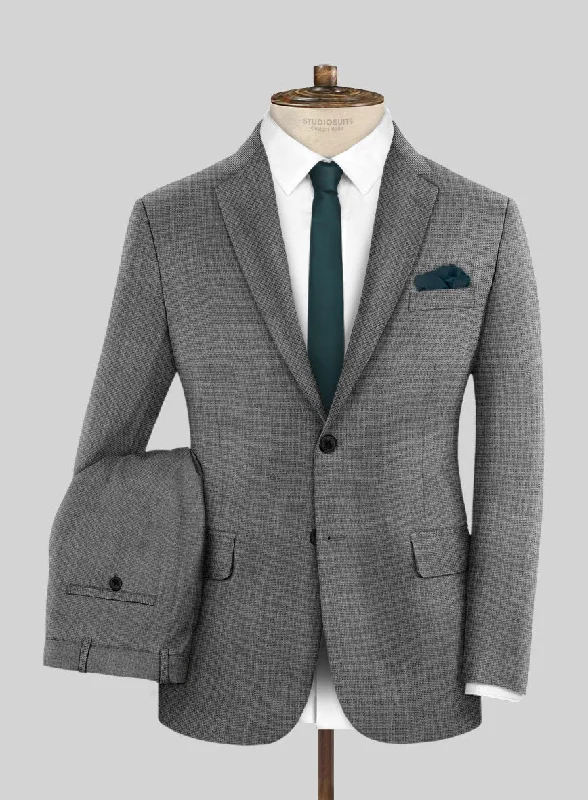 Casual-chic Hardy Minnis Gray Nailhead Wool Suit