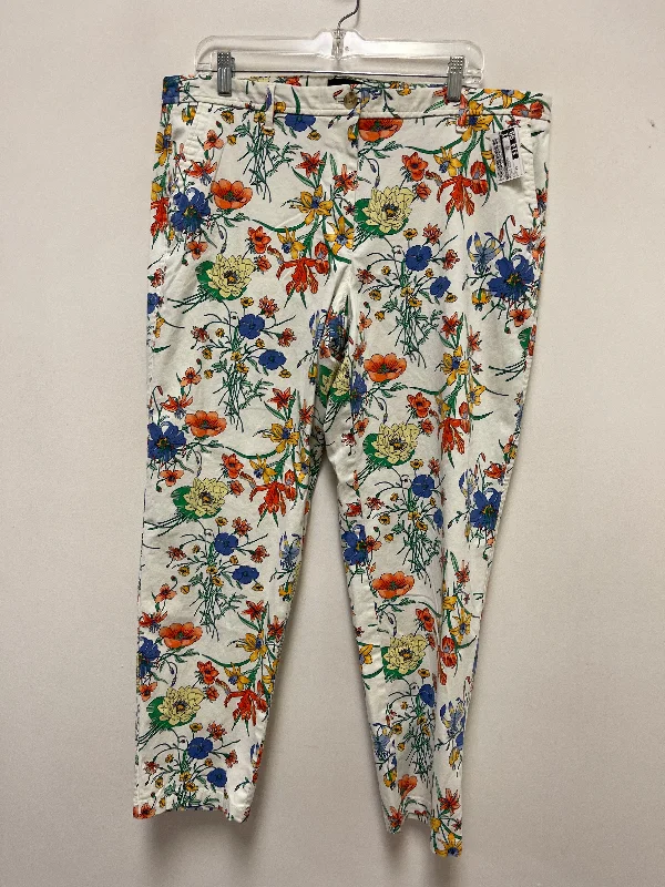 Soft pants Pants Cropped By Talbots In Floral Print, Size: 14