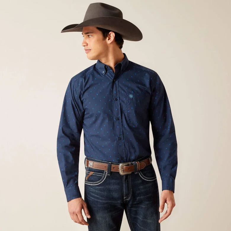 Relaxed fit shirt Ariat Men's Pollerd L/S Fitted Western Button Down Shirt in Dark Blue Cactus