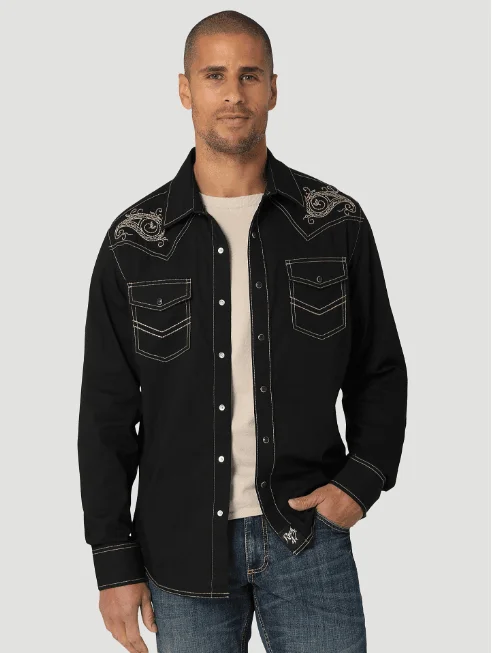 Boxy shirt Wrangler Men's ROCK 47 Long Sleeve Embroidered Yoke Black Ember Western Snap Shirt  112324825